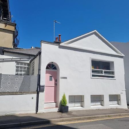 Quirky Seaside Family Cottage Walk To The Waves! Brighton Eksteriør billede