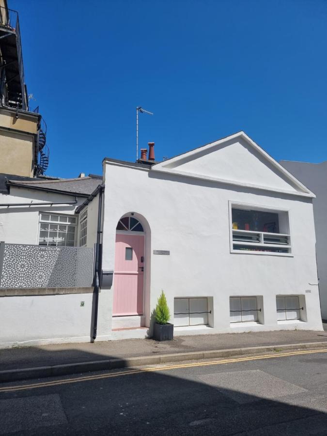 Quirky Seaside Family Cottage Walk To The Waves! Brighton Eksteriør billede